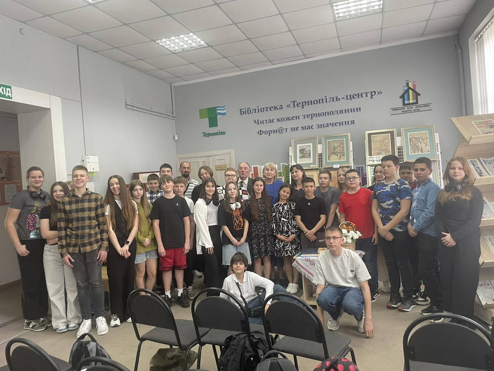 Творчі зустрічі з молоддю