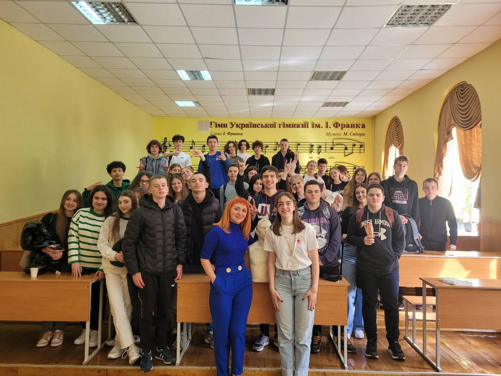 Про надання першої долікарської допомоги