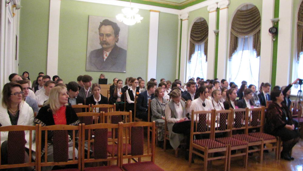 25 – ювілейний захист у гімназійному товаристві «До глибин»