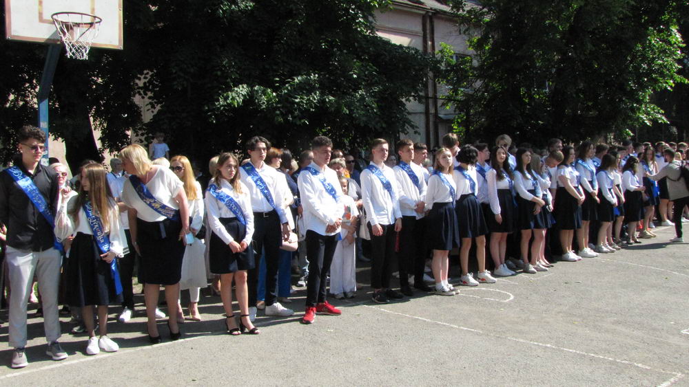 Свято  Останнього дзвоника у світлинах
