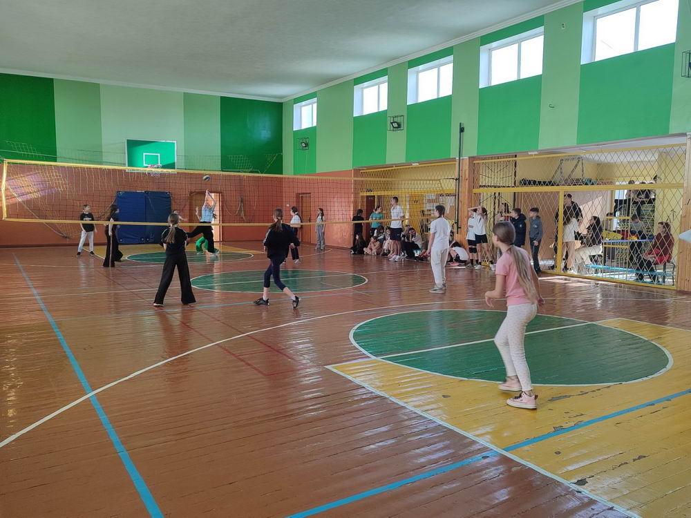 Турнір з перекидболу